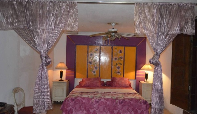 Vintage House with 3 BR - 10 Min to Sanur Beach