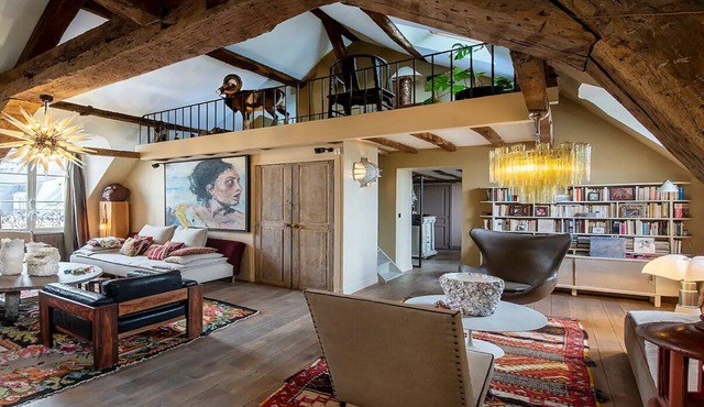 Vintage Luxury Typical of a beautiful and centuries old home On PLACE DE VOSGES