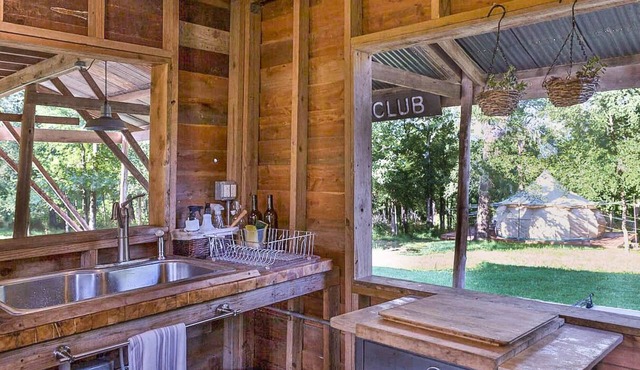 Vintage Mansion Camper with A/C and Fire Pit, NEW Discounted Rates