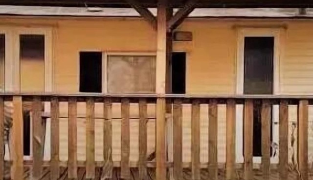 Vintage Mobilhome Cottage Continental 2 bedrooms Covered terrace 4 persons