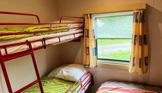 Vintage mobile home Verona 1-5pers 2 bedrooms 5 persons