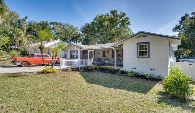 Vintage Mount Dora Cottage w/Screened Porch!