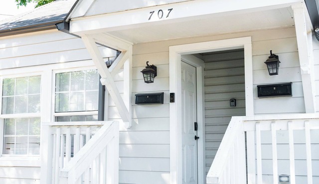 Vintage One-Bedroom Retreat - Close to Duke!