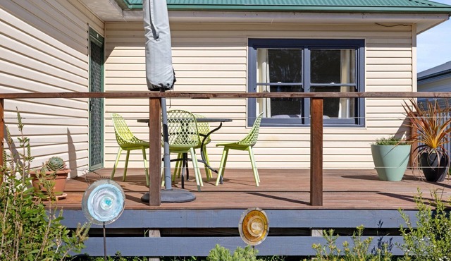 Vintage Sunrise Inverloch