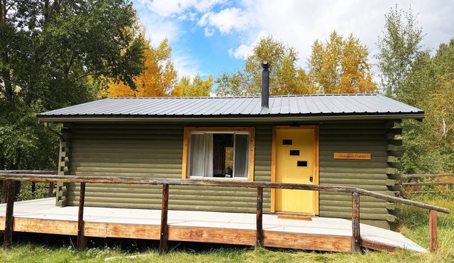 Vintage TATA River Cabin: Shavano Cabin