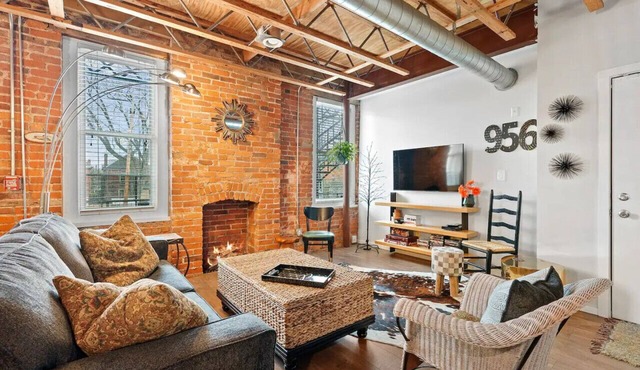 Vintage Vibes: Open & Relaxed in Short North