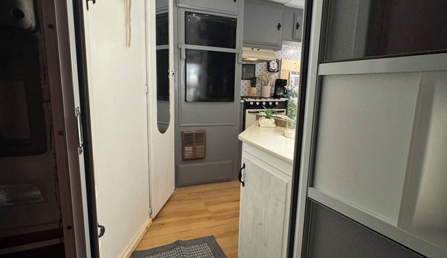 Vintage Vibes: Quaint Camper Escape