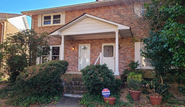 Vintage Victorian Styled Townhome