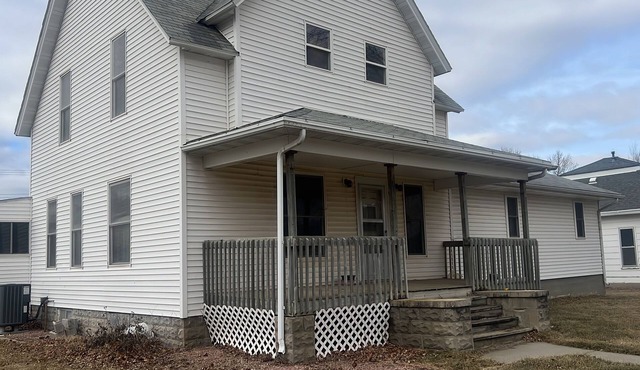 Vintage Villa In Laurel, NE