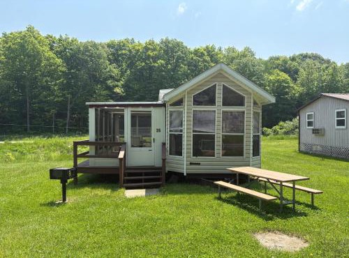 Vintage Voyager on Black Lake