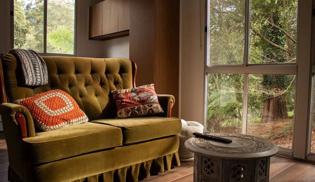 Violet's Cottage, 5 Minute Walk to the Heart of Emerald and Puffing Billy!