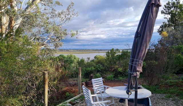 *** VIP glamping in the centre of the Riverland ***