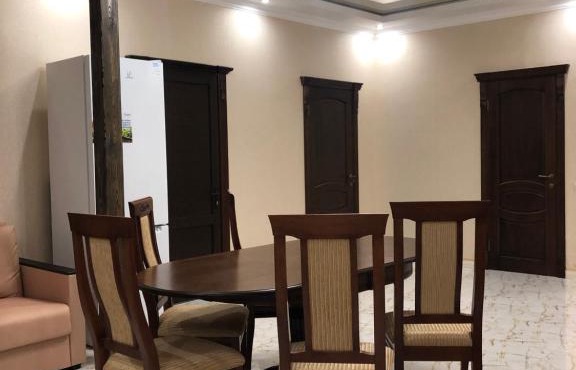 VIP HOME ON PROSPEKT LENINA