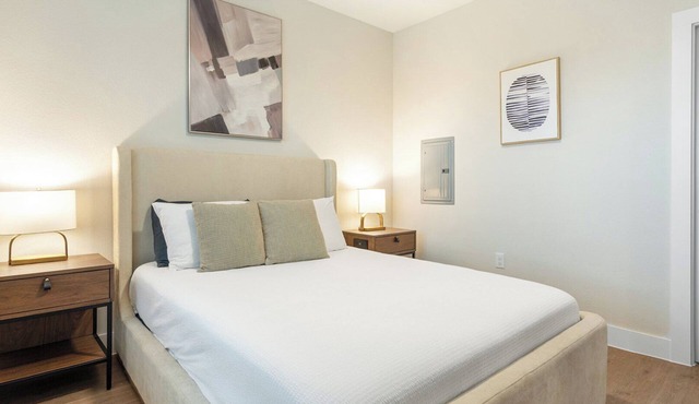 Virginia 1BD 7 - One Bedroom Apartment, Sleeps 2