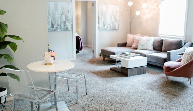 Virginia Modern Luxe