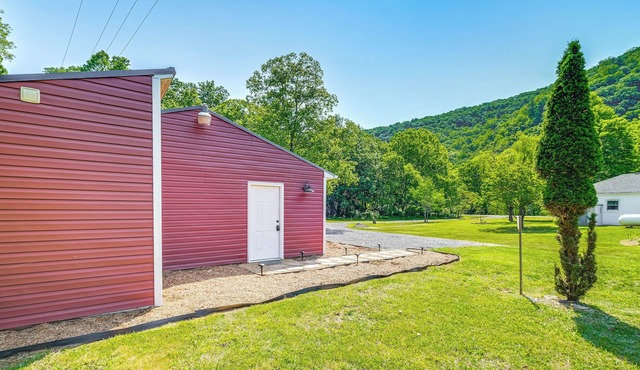 Virginia Nature Escape! Cozy Covington Cabin