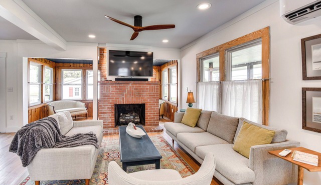 Virginia Retreat w/Porch & Grill, Near Beaches!