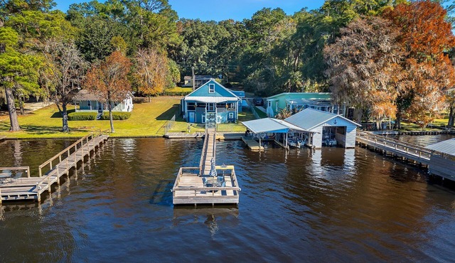 Visit Beautiful Dockside! The perfect getaway for relaxation and adventure,