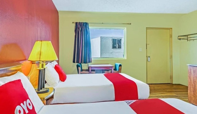 Visit Historic Trails and Enjoy Parking and Pet-Friendly Stay