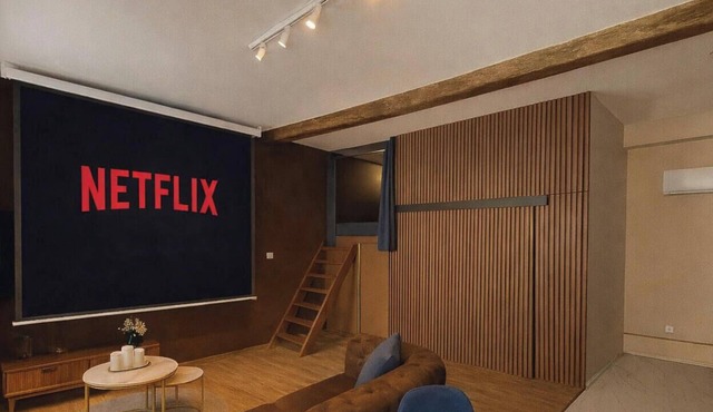 Visit Jazz in the heart of Vienna, with a video projector just like at the movies! Hypercentre