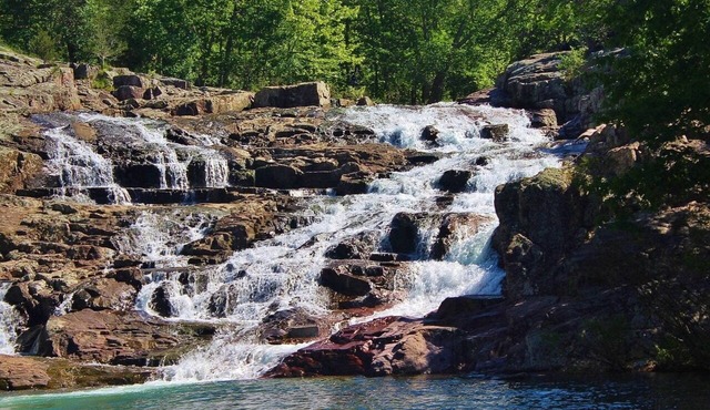 Visit Missouri! Pet-Friendly Cabins, Great for Jacks Fork River!