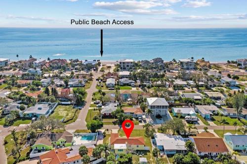 Visit Nonna's Beach Cottage & Enjoy the Sunshine with a Short Walk to the Beach! Spring Promos!