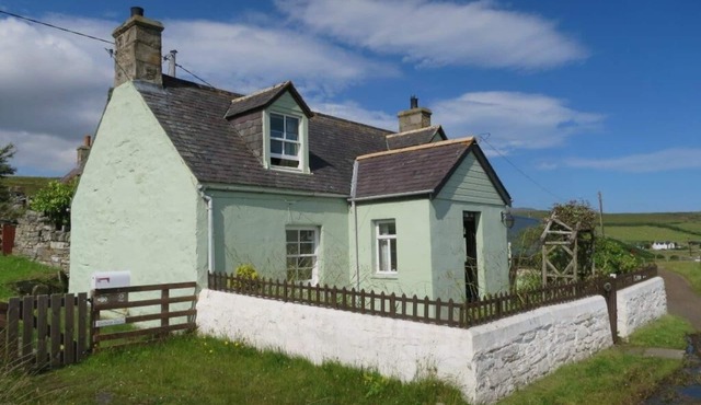 Visit our cosy, traditional crofter's cottage, for the most relaxing holiday