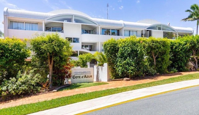 Visit the Cote D'Azur in Sunshine Beach