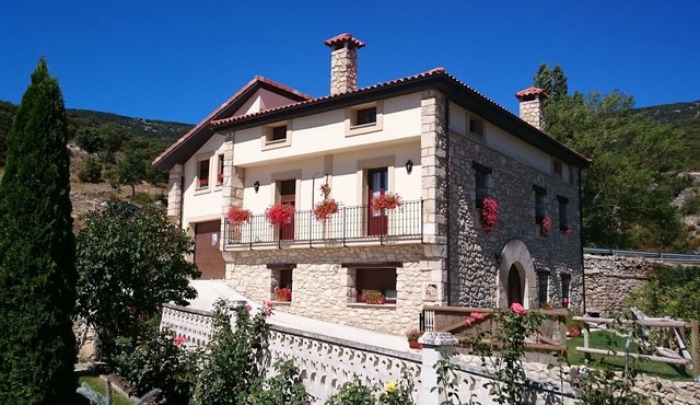 Visit the Merindades from CASA RURAL TORRES