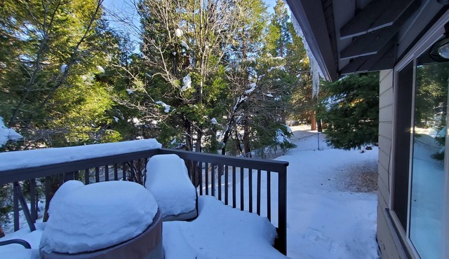 Visit Whimsy Hollow in Lake Arrowhead! Lake access and minutes to the Village.