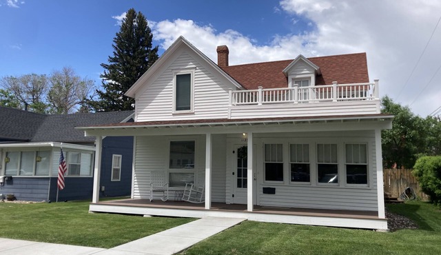 Visit Yellowstone. Early season discount.