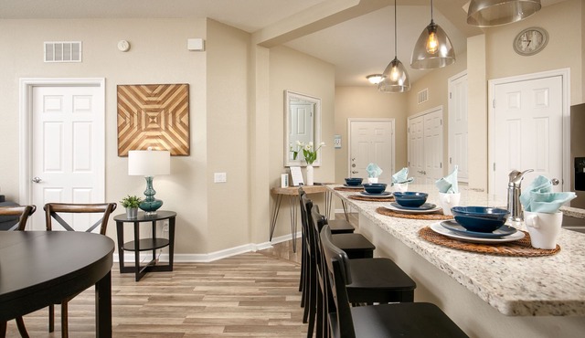 Vista Cay 3 Bedroom, In front of new Epic Universe and Convention Center, Island