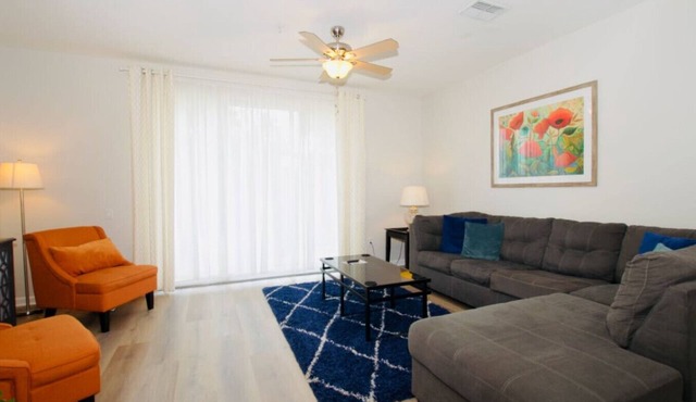 Vista Cay at Epic Universe : Luxury 3 bedroom Townhouse