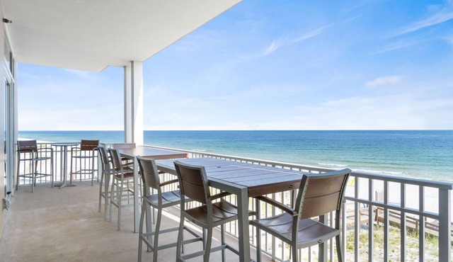 Vista Del Mar 206-High end, Beachfront, Gorgeous!