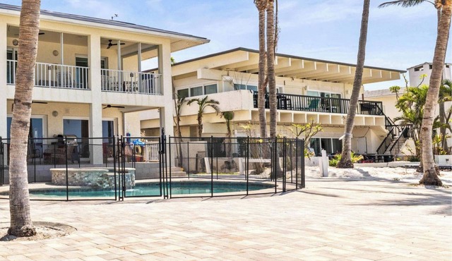 Vista Mar - a beachfront home in Redington Beach