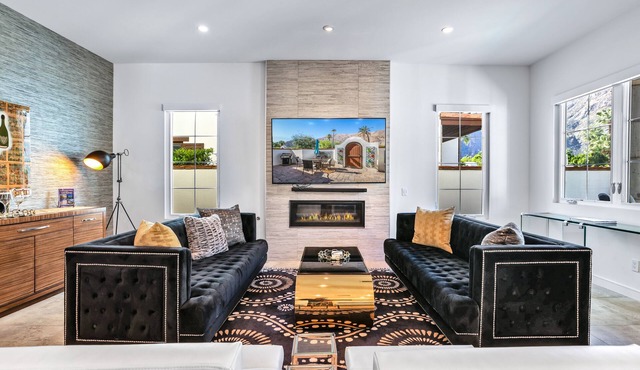 Vista Montaña - Beautiful downtown townhome!