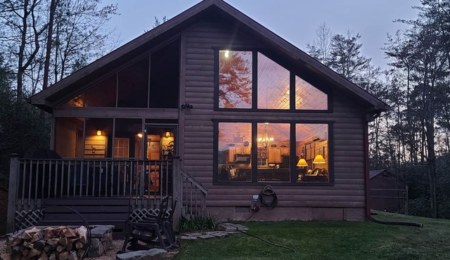 Vista Ridge Cabin, A Romantic Getaway in Helen, GA