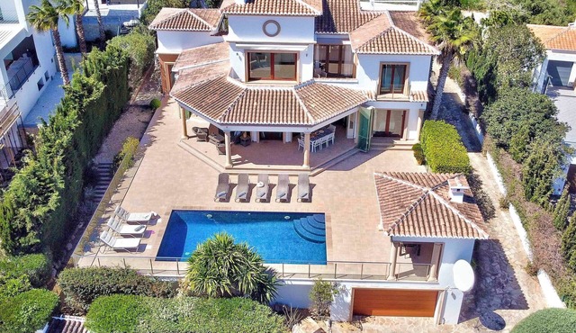 Vistamar, Vistamar - amazing views and elegant design
