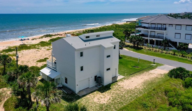 Vitamin Sea Oceanfront Home! Seconds to the surf and sand!