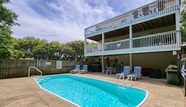 Vitamin Sea - Recently updated 4 BR oceanside home w/Private Pool and Hot Tub