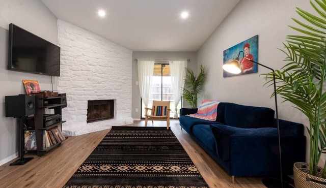 Viva La Austin! 40% Off Long Stays/Newly Renovated
