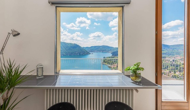 Vivi Il Lago - Lake View