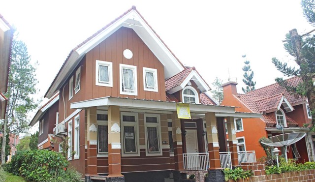 VJ Villa Kota Bunga
