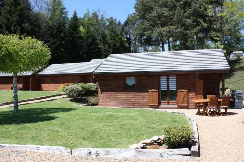 Volcans Vacances Les Chalets Du Lac