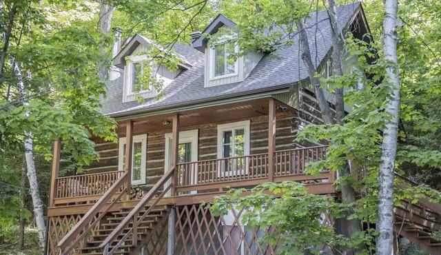 Vraie Maison Ancestrale laurentides saint-sauveur