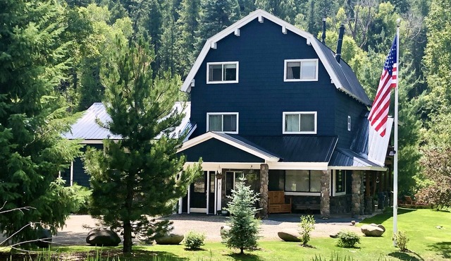 VRP-25-0446 -Closest 4-bedroom riverfront to Wolf Creek Resort