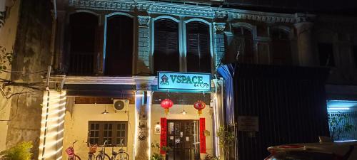 Vspace Plt Guesthouse & Cafe