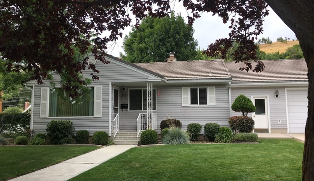 Vucy's 4 Season Retreat - 5 min. from USU, Logan Temple & Logan Canyon