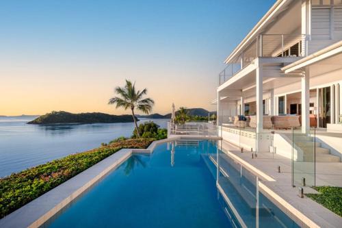 Vue de Bleu' Luxury Whitsunday Ocean View Retreat