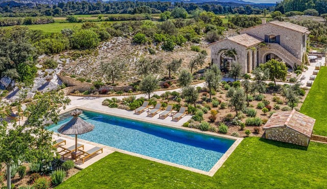 Vue Du Monde - Seven Bedroom Villa, Sleeps 14